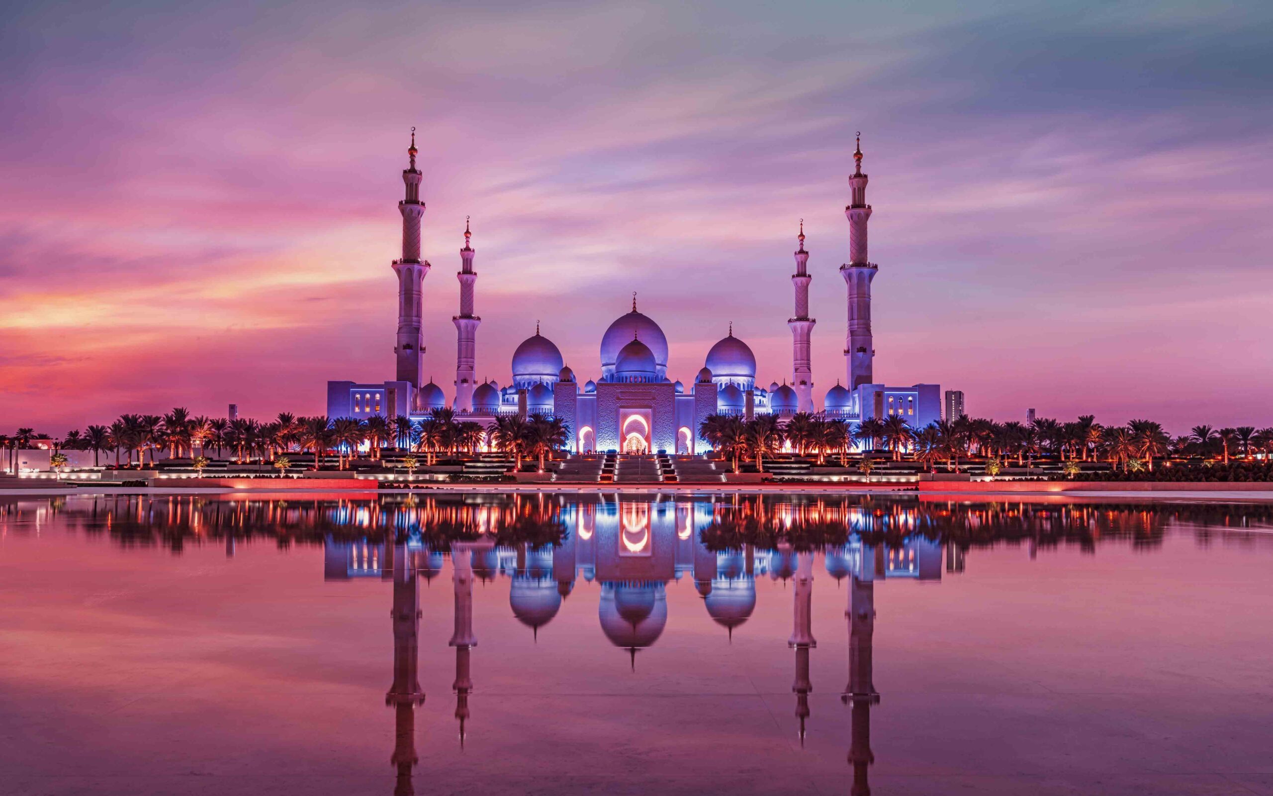 Sheikh Zayed Grand Mosque in Abu Dhabi, UAE